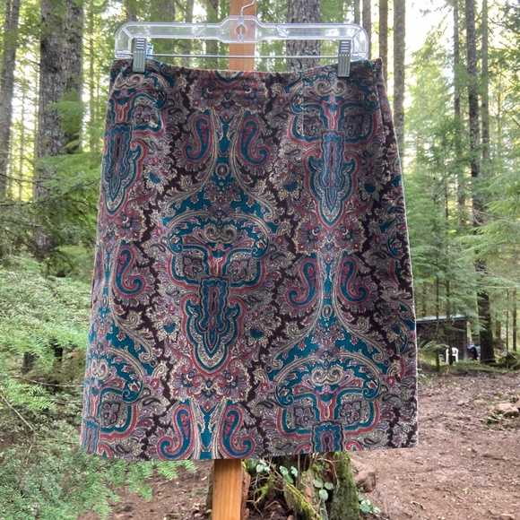 Vintage Dresses & Skirts - Vintage Paisley Velvet Skirt